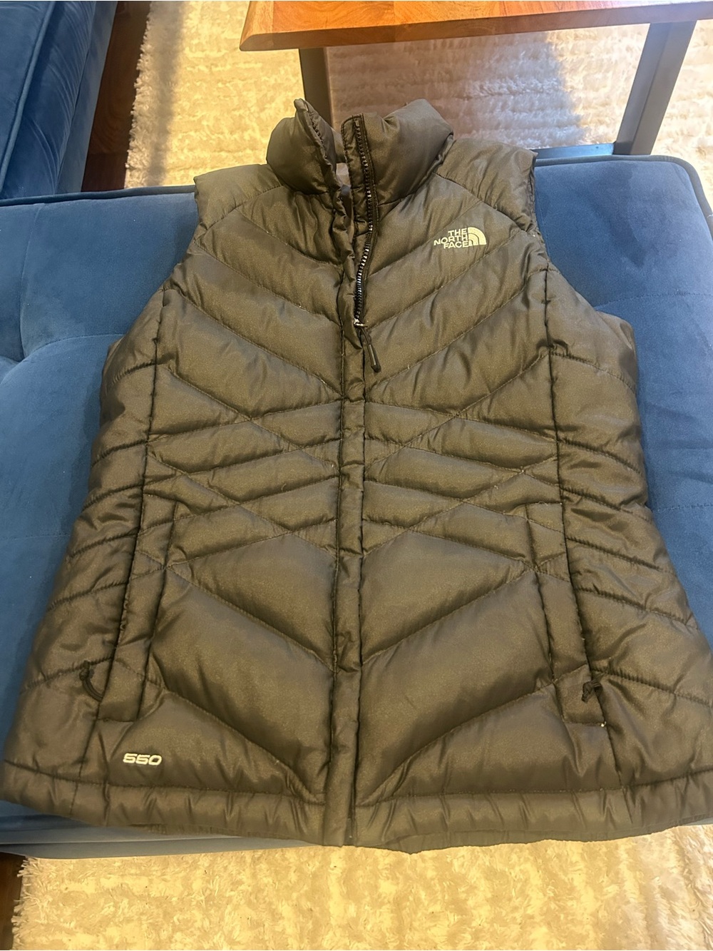 Cozy - The North Face Women’s 550 Insulated Gray Vest